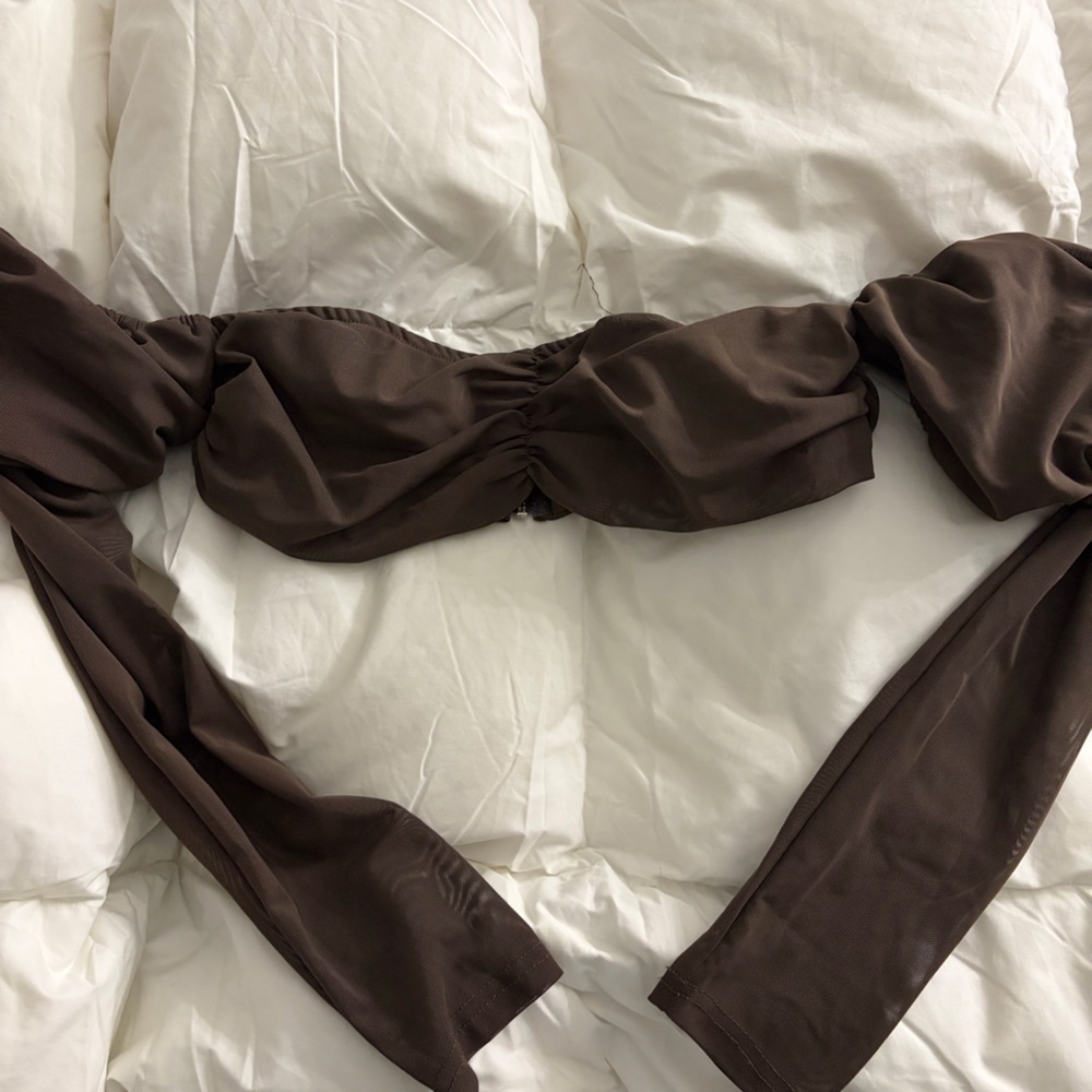 PrettyLittleThing Brown Long Sleeve Top